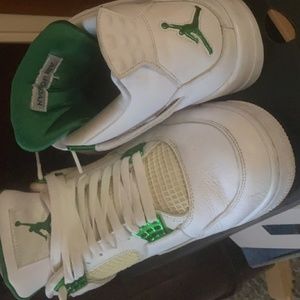 Jordan 4 metallic green